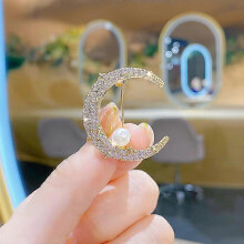 (XZ205) Bling Red Full of Rhinestone Heart Shape Brooch for Women Lovers Lapel Love Pins Christmas Love Pins Valentine Gifts