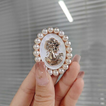 (XZ26) Bling Red Full of Rhinestone Heart Shape Brooch for Women Lovers Lapel Love Pins Christmas Love Pins Valentine Gifts