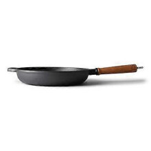 Frying pan cast iron 28 cm with wooden handle Black