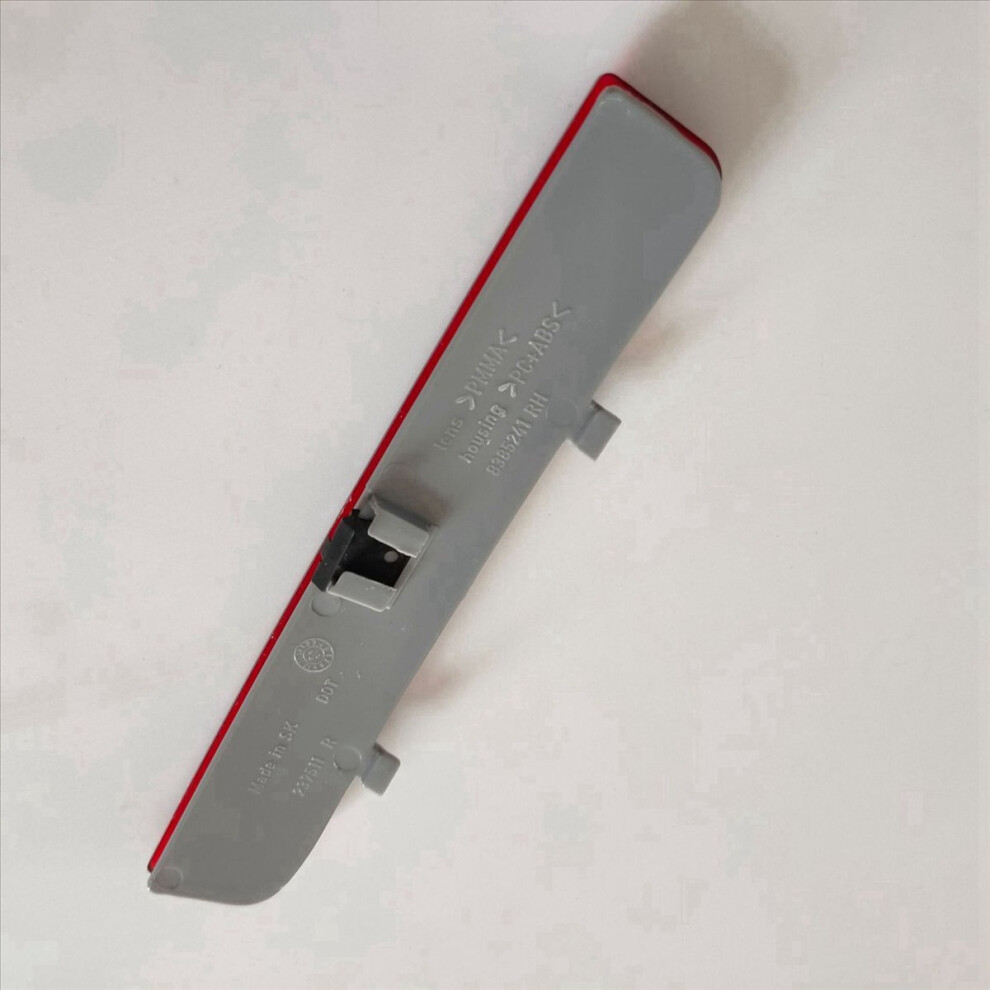 2 Pair Rear Bumper Reflector For Range L322 Part Number: Lr006349 Lr006348 Red 4853316762430