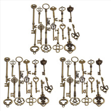Set van 54 antieke vintage oude look bronzen skelet sleutel hart strik slot hanger