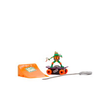 Juguete Tortugas Ninja, Skater Mikey Rippin Turtle Racers, con Ramp Stunt, Coleccionable
