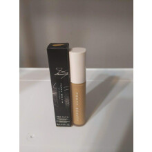 Fenty Beauty Rihanna Pro Filtr Instant Retouch Longwear folykony korrektor 310