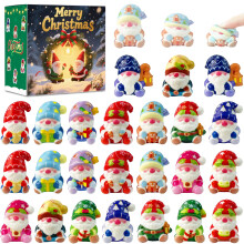 24PCS Jul Tomte Squishies Leksaker för Barn, Jul Squishies, Långsamt Uppstigande Stress Fidget