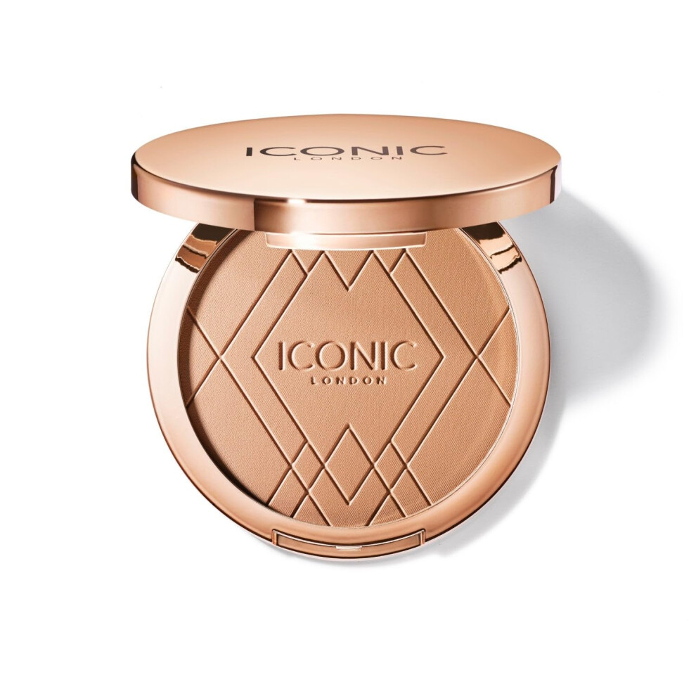Iconic London Light/Bronze Ultimate Bronzing Powder | Silky Powder Flawless Matte Finish Bronzer Cruelty-Free Vegan Makeup ( Bronze) 0.59 Oz