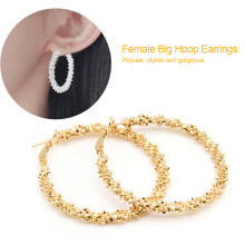 Boucles d'oreilles créoles tendance pour femme, boucles d'oreilles anneaux ronds brillants en or avec pierres irrégulières, conception