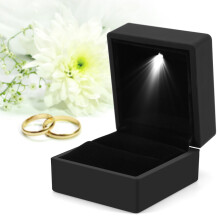 LED-beleuchtete Ringbox für Heiratsanträge, elegantes Design, luxuriöse Schmuckschatulle, schwarze Plüsch-Gummihülle, Plüschfutter,