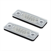 2 kpl LED-rekisterikilven valoja, virheetöntä, C30 2008-2013, valkoinen LED-autovalo 31213991