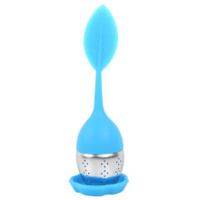 Pure Sipping : Infuseur à thé en vrac avec poignée en silicone, maille en acier inoxydable pour une tasse propre, plateau égouttoir inclus pour