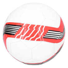 Balón de fútbol reglamentario tamaño 5. Bomba de aire oficial para partidos incluida. Cámara de aire reforzada. Amortiguación de espuma.