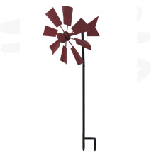 Windspiel aus Metall mit leichtgängiger Rotation und klaren Einstellmöglichkeiten, kinetische Windskulptur im ländlichen Stil und robuster