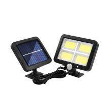 Apparecchio di illuminazione per esterni, faretto solare con sensore di movimento, design specifico per un maggiore assorbimento della luce solare,