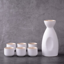 Non-Slip Sake Carafe Set, Durable and Wear-Resistant Ceramic Wine Jar with Humanized Design Elements, Safe Operation for Home Bar or Gifting, Compleme