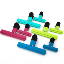 Chipstütenclips, 8 Stück, verschiedene Farben, Lebensmittelclips mit robustem Verschluss und rutschfestem Griff, luftdichter Verschluss für