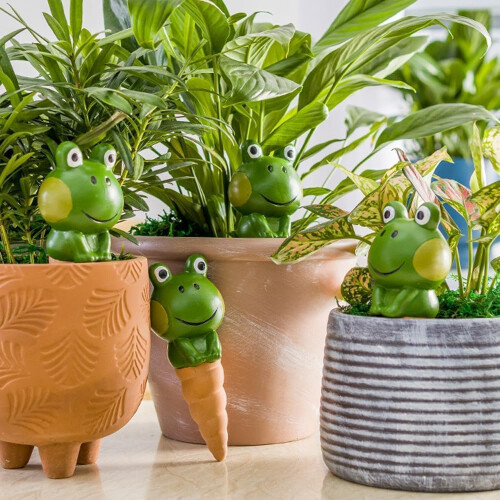 Self Watering Terracotta Spikes, Frog Shaped Planting Balls, 4 Pack Ref: 2173 2