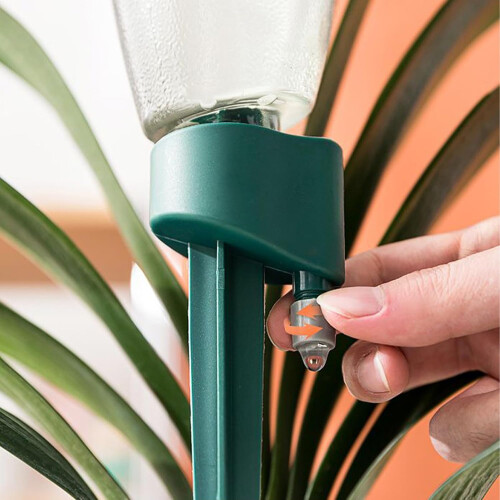 Selfwatering spikes, 6 pieces holiday complex waterer with bottle 2
