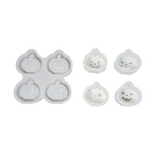 Decorating molds