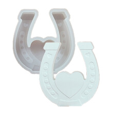 Horseshoe Moulds
