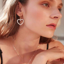 Pearl Dangle Earrings for Women, Elegant Drop Earrings with Heart-Shaped Tassel Design, Baroque Style Lightweight Pearl Earrings, Hypoallergenic