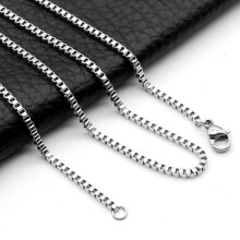 Collana a catena a maglie quadrate in acciaio inossidabile, collana unisex a catena a maglie quadrate con design geometrico resistente, superficie