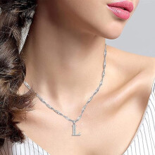 Colar com Pingente Inicial em Prata de Lei 925 com Zircônias Cúbicas, Alfabeto de A a Z, Joia Personalizada, Presente Ideal para Ela, Colar com