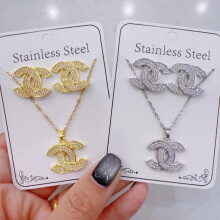 (Xiao Xiang2, Golden) Best-selling diamond-encrusted necklace and earring set: Simple and versatile collarbone chain