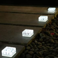 Luci solari da esterno a forma di mattone, illuminazione per vialetti resistente alle intemperie in stile mattone di cristallo, luci a LED per