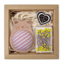 Needle Pin Holder Wood Pin Cushion with 100 Dressmaking-Pink