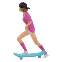 1/64 Scale Resins Miniature Skateboarder Sculpture for DIY-rose