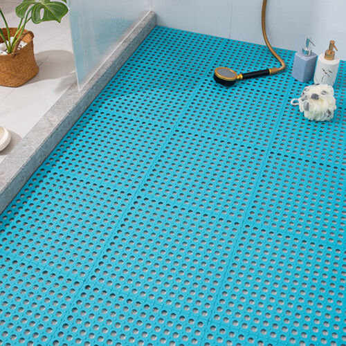 Bathroom Mat Featuring Prevent Slipping Technology, Splicable Floor Mat with Comfortable Texture for Wet Areas, Interlocking Design with Hollow Struct 2