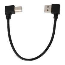 Cabo USB em ângulo reto para transferência de dados e carregamento, com cabo trançado. Materiais de alta qualidade para uma conexão estável.