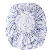 Nappe Merveilleuse : Bord élastique pour une table propre, envers en flanelle pour un confort douillet au quotidien.