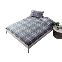 Linge de lit de luxe en coton biologique, coloris élégant et design raffiné. Linge de lit en microfibre de polyester brossée certifiée Oeko-Tex,