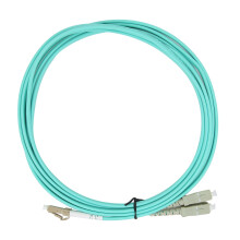 Καλώδιο οπτικών ινών σχεδιασμένο για μετάδοση δεδομένων υψηλής ταχύτητας,