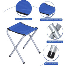 Tabouret de camping portable avec poches de rangement adéquates, cadre en acier robuste pour une assise extérieure durable.