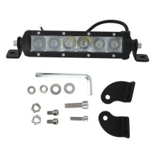 Ultraslanke LED-lichtbalk voor terreinwagens, IP68 waterdicht, robuuste en solide constructie, hoge helderheid, breedstraler met 360 draaifunctie.