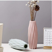 Narrow Opening Plastic Vase, Clear Design, Drop-Proof, Durable, Customizable With Or Without Flowers, For Multifunctional Decoration
