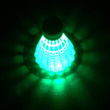 Volantes de bádminton para deportes nocturnos, volantes LED que brillan en la oscuridad fáciles de usar, juego iluminado recargable con materiales