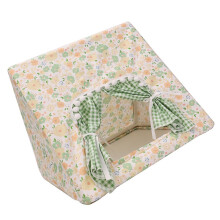 Comfortable Guinea Pigs House Bed with Curtain Pet Hideouts-B