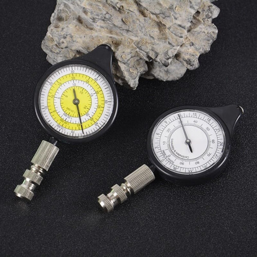 Compact size, multifunctional odometer, perfectly suited for travel needs 2