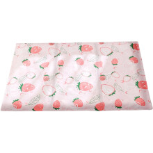 Cooling mat for cats, washable pet bedding, portable nonslip, pink strawberries, L 25x15x15cm