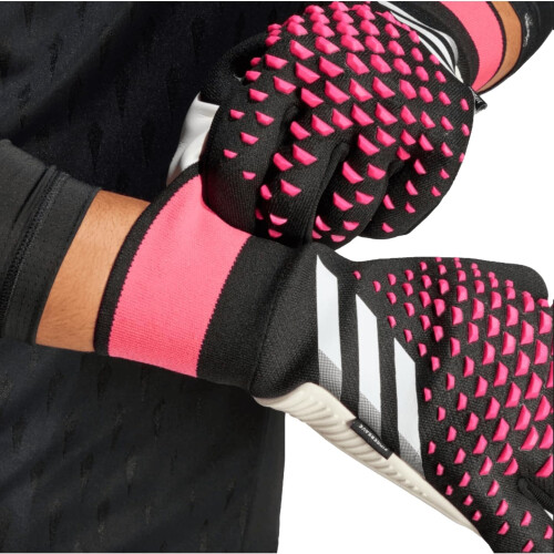 Predator Pro Fingersave Goalkeeper Gloves 1