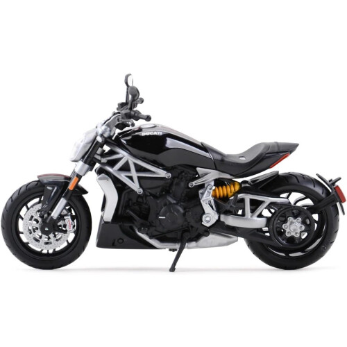 Ducati X Diavel S 1:12 DieCast Motorcycle Model Replica 1