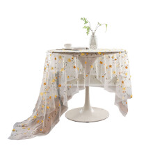 Elegante Esstischdecke mit-150x150cm gelbe Stickerei