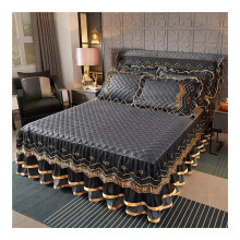 Winter bed skirt, gold lace, thickened cotton, plush blanket, nonslip (200x220cm)