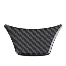Lenkradverkleidung mit Echtcarbon-Optik, passend für Toyota RAV4 und Corolla. Material: ABS-Carbon. Vor der Montage reinigen. Nach der Montage nicht
