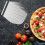 kuchentransporter aus mit pizzablech und backspatel 6