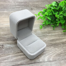 Elegante Verlobungsringbox, hochwertige Schmuckaufbewahrung aus Samt – das perfekte romantische Geschenk zum Hochzeitstag. Vielseitige Schmuckbox