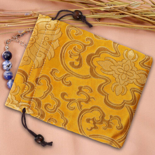 Funda Brocada De Seda Para Joyas Con Cordón Resistente 2