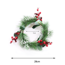 Guirlanda de Natal, agulhas de pinheiro artificiais realistas decoradas com frutinhas vermelhas para um toque natalino vintage e decoração de